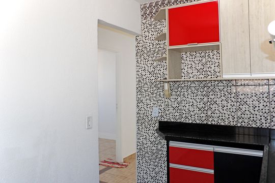 Cozinha de apartamento para alugar com 2 quartos, 42m² em Parque das Paineiras, Vinhedo
