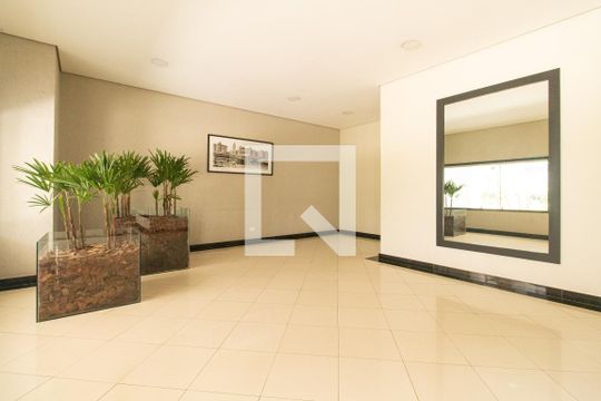 Hall de entrada de apartamento à venda com 2 quartos, 86m² em Cambuci, São Paulo