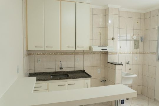 Cozinha de apartamento à venda com 2 quartos, 61m² em Sítio Cabreúva, Paulínia