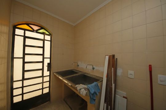 Casa à venda com 4 quartos, 265m² em Jardim Avelino, São Paulo