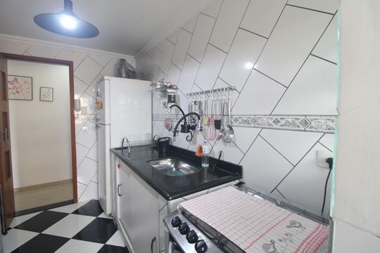 Cozinha de apartamento à venda com 2 quartos, 60m² em Vila da Paz, São Paulo
