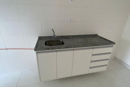 Cozinha de apartamento para alugar com 2 quartos, 58m² em Picanço, Guarulhos