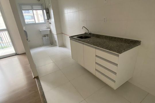 Cozinha de apartamento para alugar com 2 quartos, 58m² em Picanço, Guarulhos
