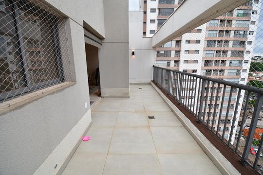 Sacada de apartamento para alugar com 3 quartos, 170m² em Jardim Brasil, Campinas