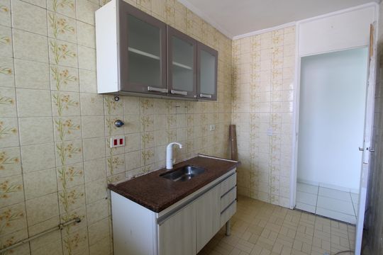 Cozinha de apartamento à venda com 2 quartos, 55m² em Jardim Maria Luiza, São Paulo