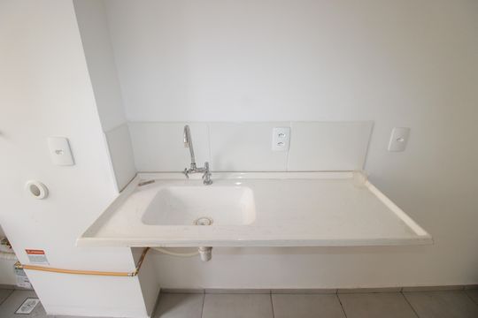 Cozinha de apartamento à venda com 2 quartos, 42m² em Parada Xv de Novembro, São Paulo