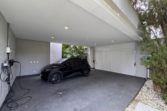 Área externa - Garagem de casa de condomínio para alugar com 7 quartos, 1003m² em Barra da Tijuca, Rio de Janeiro