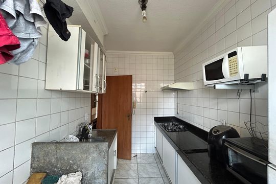 Apartamento à venda com 2 quartos, 50m² em Ressaca, Contagem