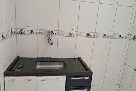 Cozinha de apartamento para alugar com 2 quartos, 48m² em Vitoria, Belo Horizonte