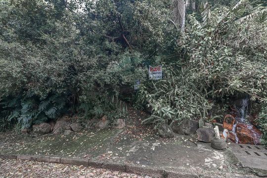 Fachada de casa para alugar com 1 quarto, 40m² em Morro Santana, Porto Alegre