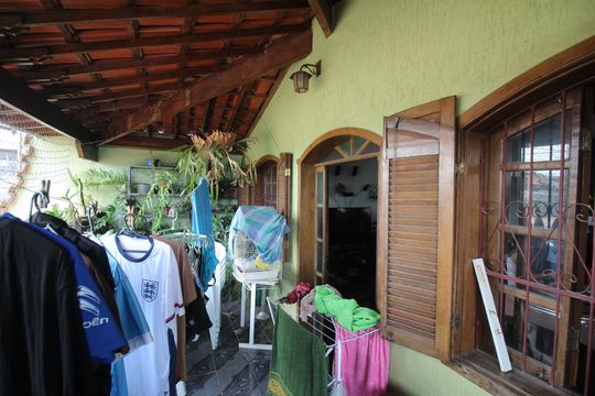 Varanda de casa à venda com 4 quartos, 200m² em Conjunto Agua Branca, Contagem
