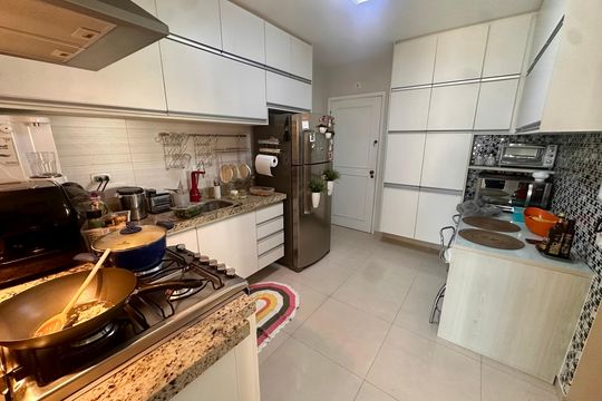 Cozinha de apartamento à venda com 2 quartos, 96m² em Brooklin, São Paulo
