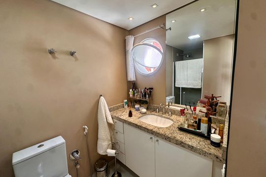 Banheiro 1 de apartamento à venda com 2 quartos, 96m² em Brooklin, São Paulo