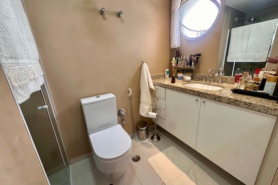 Banheiro 1 de apartamento à venda com 2 quartos, 96m² em Brooklin, São Paulo