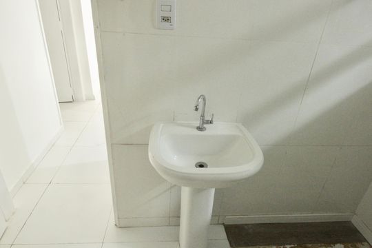 Banheiro de apartamento para alugar com 2 quartos, 85m² em José Menino, Santos