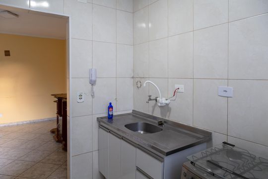 Cozinha e Área de Serviço de apartamento para alugar com 2 quartos, 50m² em Centro, Guarulhos