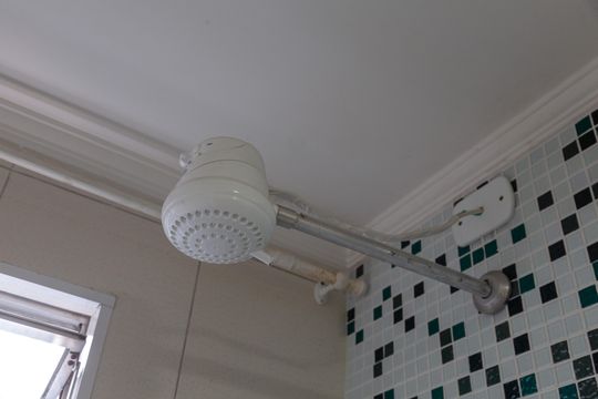 Banheiro de apartamento para alugar com 2 quartos, 50m² em Centro, Guarulhos