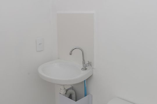 Banheiro de apartamento para alugar com 1 quarto, 26m² em Lapa, São Paulo