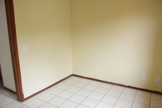 Casa para alugar com 2 quartos, 52m² em Moradas do Bosque, Cachoeirinha