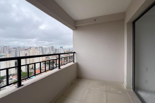 Varanda de kitnet/studio à venda com 1 quarto, 32m² em Sacomã, São Paulo