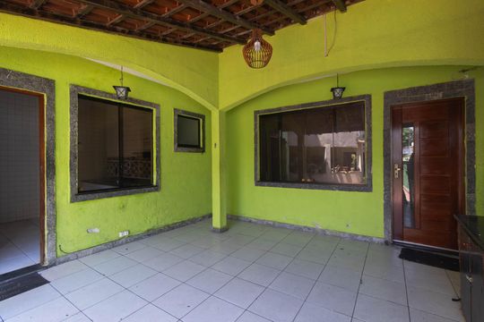 Varanda de casa para alugar com 3 quartos, 100m² em Porto Novo, São Gonçalo