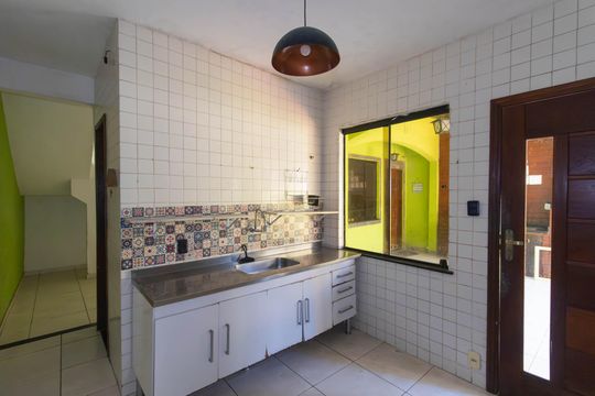 Cozinha de casa para alugar com 3 quartos, 100m² em Porto Novo, São Gonçalo