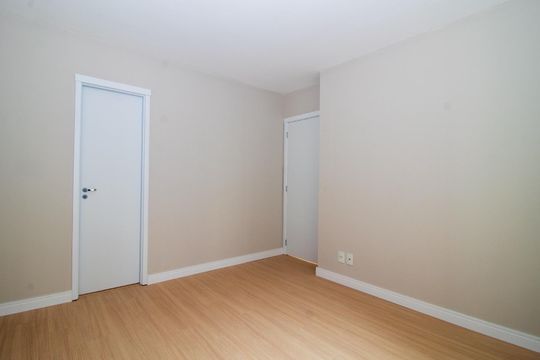 Suíte de apartamento para alugar com 2 quartos, 65m² em Marechal Rondon, Canoas