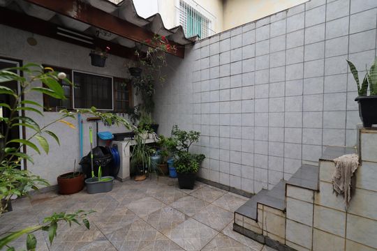 Quintal de casa para alugar com 3 quartos, 88m² em Vila Represa, São Paulo