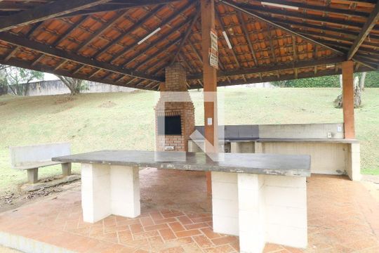 Área comum - Churrasqueira de apartamento para alugar com 2 quartos, 68m² em Jardim Santo André, Santo André
