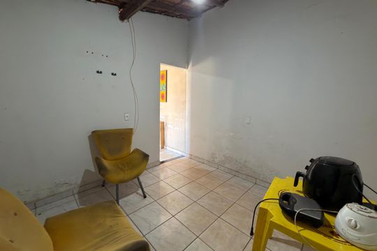 Casa à venda com 4 quartos, 200m² em Conjunto 9, Brasília