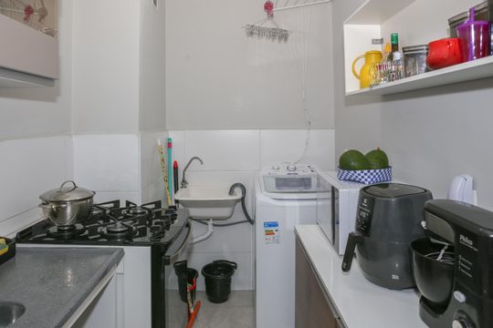 Cozinha e Área de Serviço de apartamento à venda com 2 quartos, 37m² em Bom Retiro, São Paulo