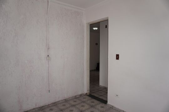 Quarto 2 de apartamento para alugar com 2 quartos, 49m² em Jardim Comercial, Embu das Artes