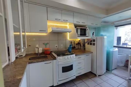 Cozinha de apartamento à venda com 1 quarto, 76m² em Paraíso do Morumbi, São Paulo
