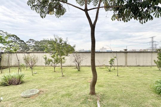 Vista de apartamento à venda com 2 quartos, 42m² em Jardim Iris, São Paulo