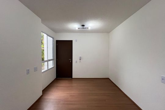 Sala de apartamento para alugar com 2 quartos, 46m² em Braúnas, Belo Horizonte