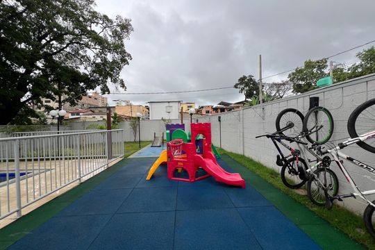 Área comum - Playground de apartamento para alugar com 2 quartos, 46m² em Braúnas, Belo Horizonte