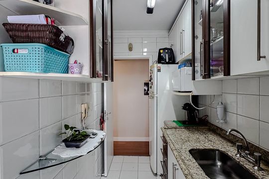 Cozinha de apartamento à venda com 2 quartos, 60m² em Canindé, São Paulo