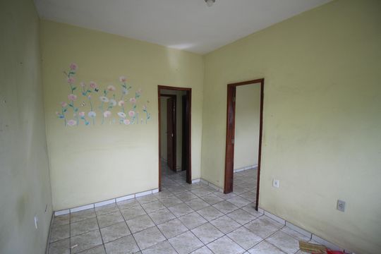 Casa à venda com 3 quartos, 450m² em Lindéia, Contagem