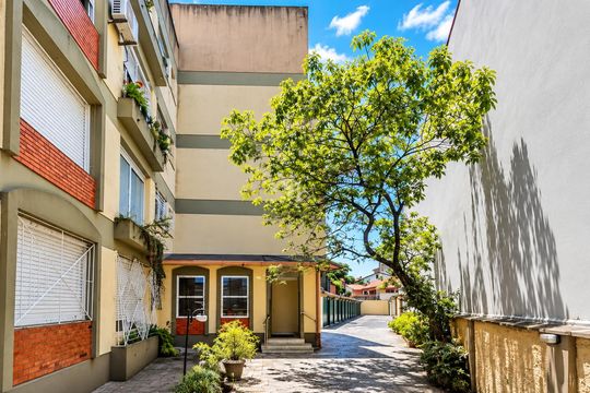 Fachada de apartamento para alugar com 2 quartos, 70m² em Centro, Canoas