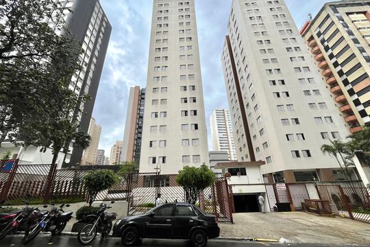 Fachada de apartamento para alugar com 2 quartos, 60m² em Parque Imperial, São Paulo