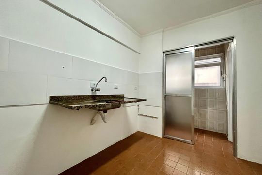 Cozinha de apartamento para alugar com 2 quartos, 60m² em Parque Imperial, São Paulo