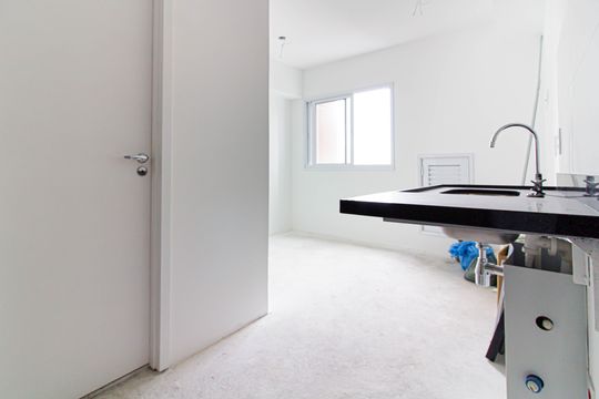 Cozinha de kitnet/studio à venda com 1 quarto, 20m² em Vila Romana, São Paulo