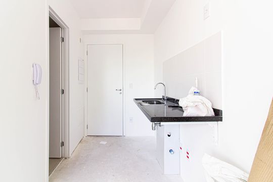 Cozinha de kitnet/studio à venda com 1 quarto, 19m² em Vila Romana, São Paulo
