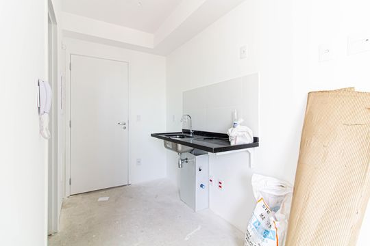 Cozinha de kitnet/studio à venda com 1 quarto, 19m² em Vila Romana, São Paulo