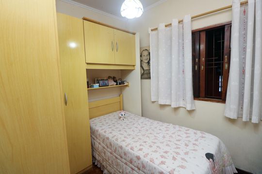 Quarto 3 de casa à venda com 3 quartos, 172m² em Vila Guarani, Santo André