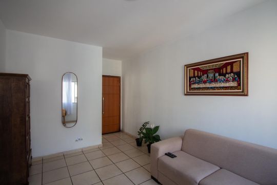 Sala de apartamento à venda com 2 quartos, 55m² em Planalto, Belo Horizonte