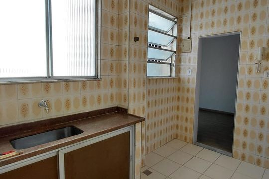 Cozinha de apartamento para alugar com 1 quarto, 50m² em Vila Isabel, Rio de Janeiro