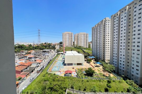 Quarto 1 de apartamento para alugar com 2 quartos, 33m² em Jardim Celeste, São Paulo