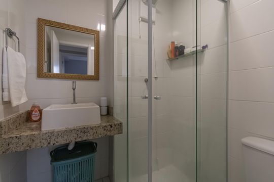 Banheiro de apartamento à venda com 2 quartos, 43m² em Residencial Anauá, Hortolândia