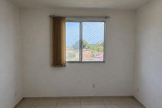 Quarto de apartamento para alugar com 2 quartos, 42m² em Mário Quintana, Porto Alegre